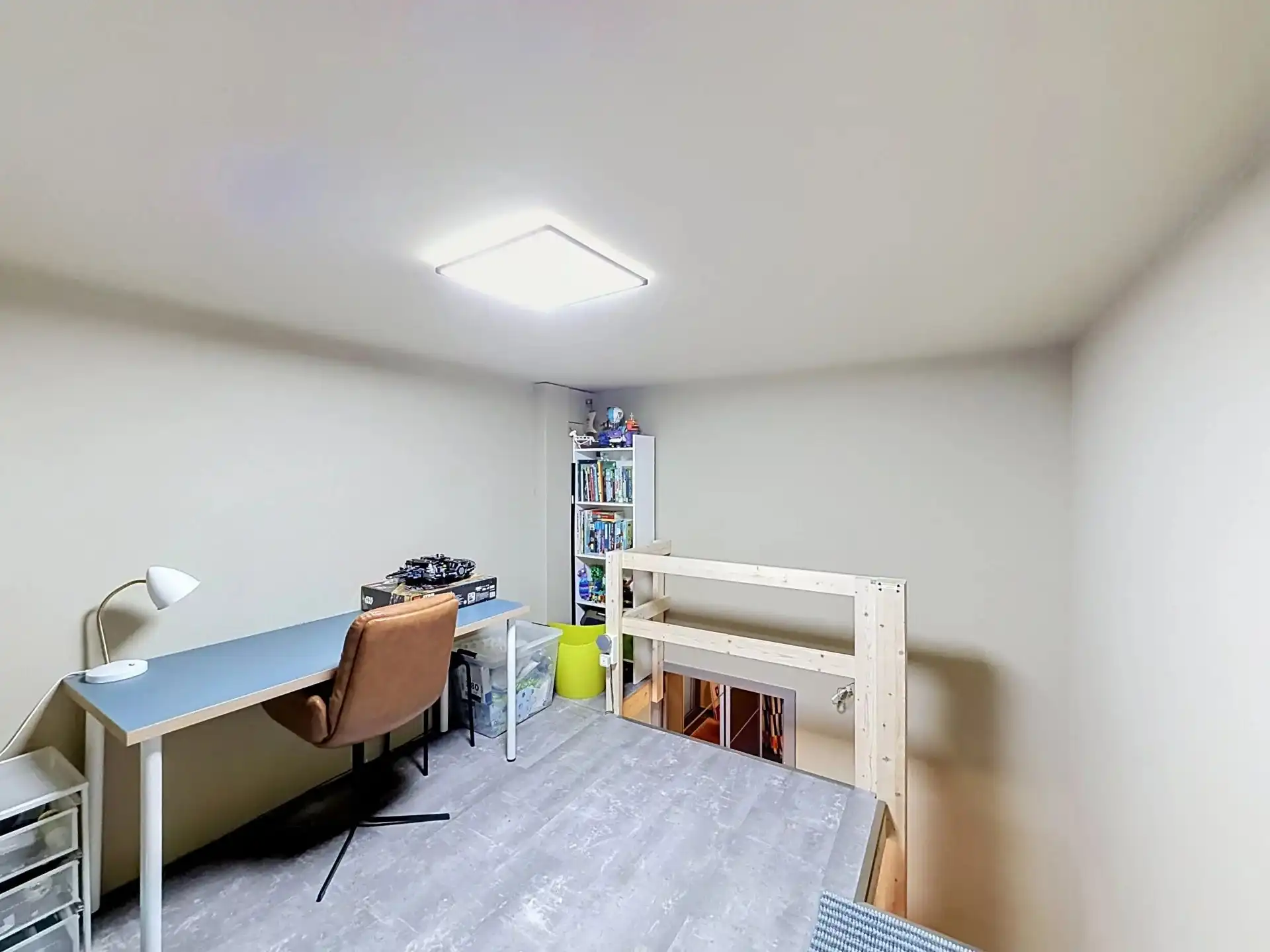 Luxe triplex met dubbele garage, 5 slaapkamers en 2 badkamers  in hartje Mol centrum foto 7