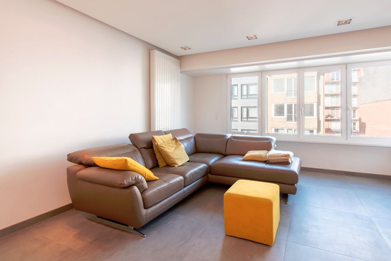 Zeer ruim en prachtig afgewerkt 3 slaapkamerappartement op enkele stappen van de Zeedijk van Middelkerke foto 4