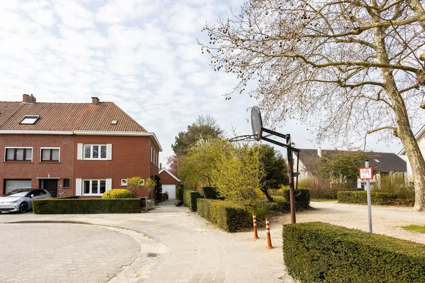 Rustig gelegen halfopen woning met 3 slaapkamers in Kortrijk foto 4