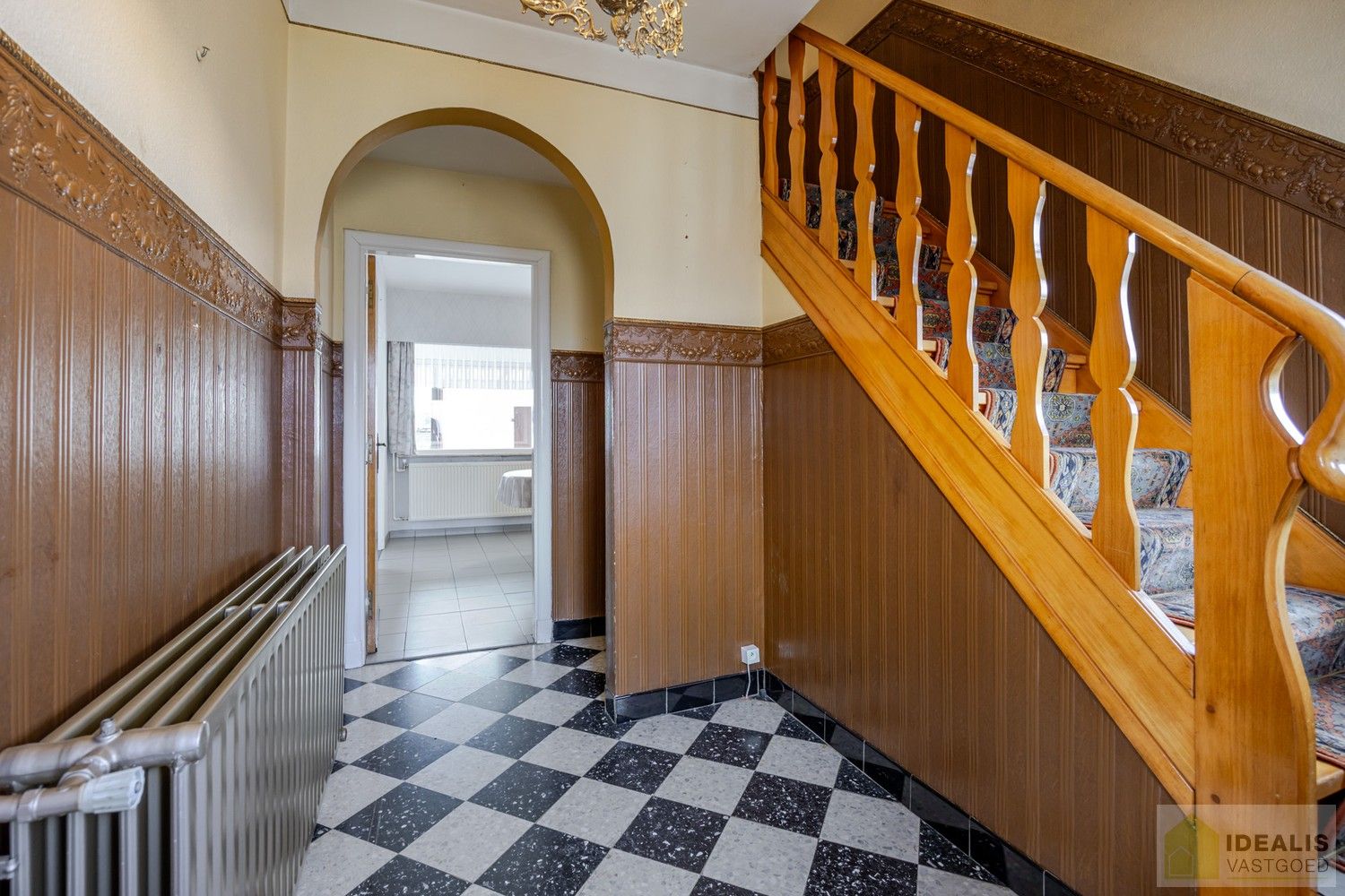 CHARMANTE EN TE RENOVEREN EENGEZINSWONING MET 4 SLAAPKAMERS OP EEN KNAP PERCEEL EN GEGEERDE LOCATIE !! foto 28