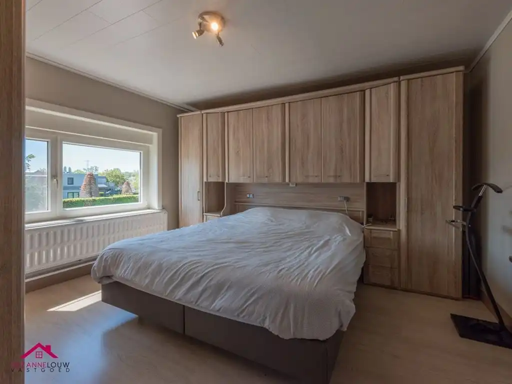 Instapklare, verzorgde half-vrijstaande gezinswoning foto 32