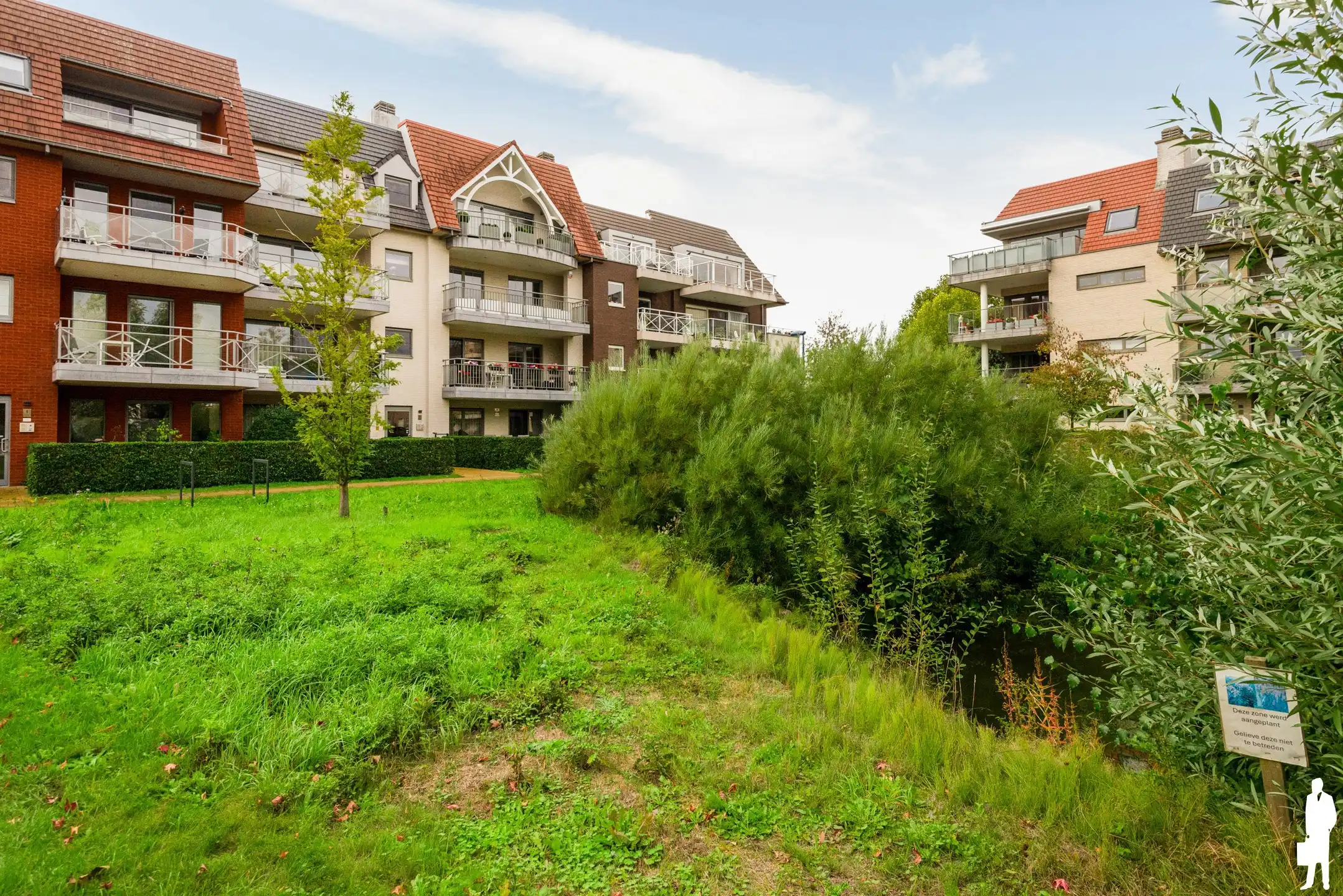 Modern appartement met 3 slaapkamers, terras en staanplaats foto 24
