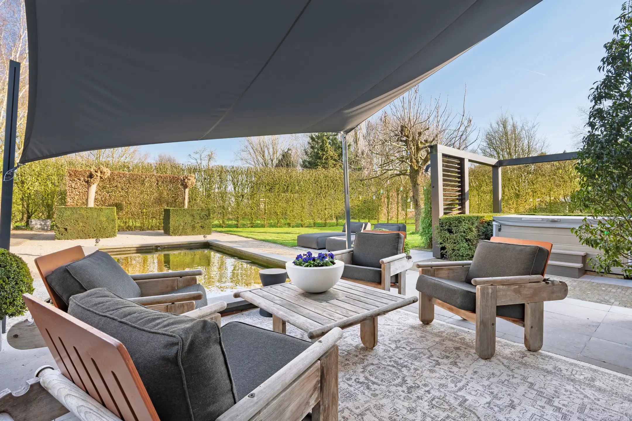 Luxe  villa met een oppervlakte van 475m²  op 1.383m² grond. foto 29