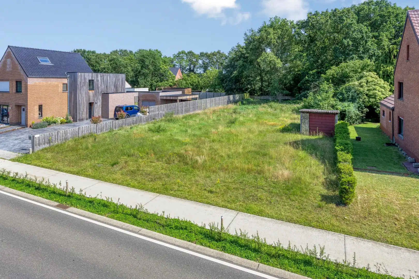 Ruime bouwgrond van 1.079 m² voor open bebouwing met groen uitzicht !  foto 2