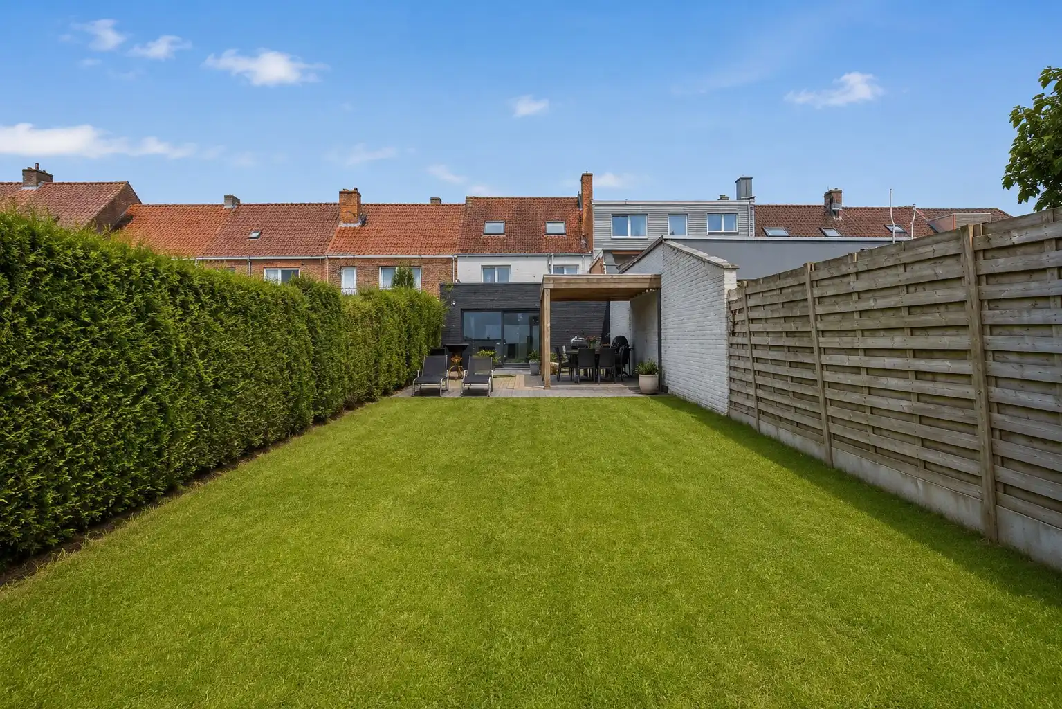 Verrassend ruime gezinswoning (5 slpk) met ruime tuin foto 22