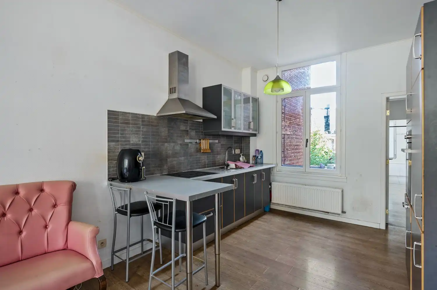 Verzorgd 1 slaapkamer appartement op uitstekende locatie! foto 5