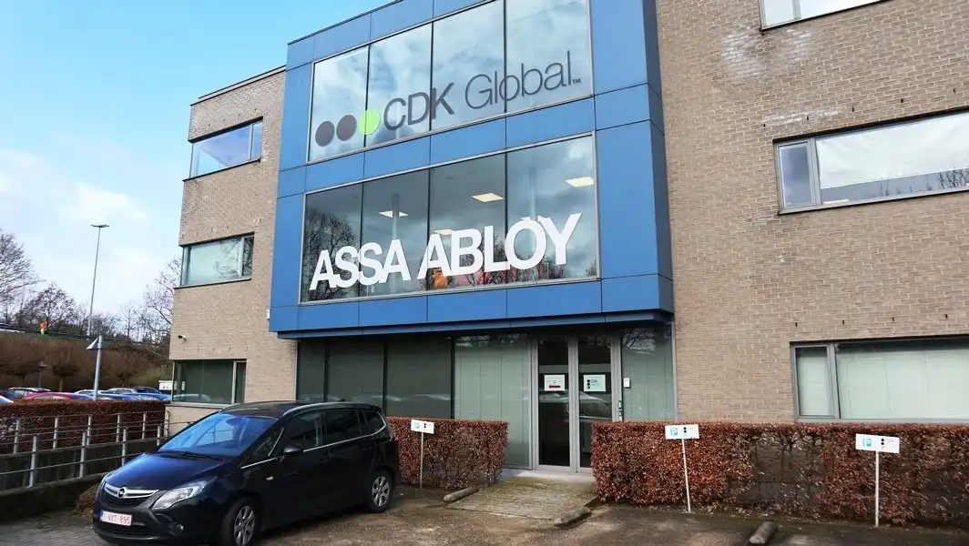 Strategisch gelegen eigentijdse kantoren te huur in Merelbeke-Melle foto 9