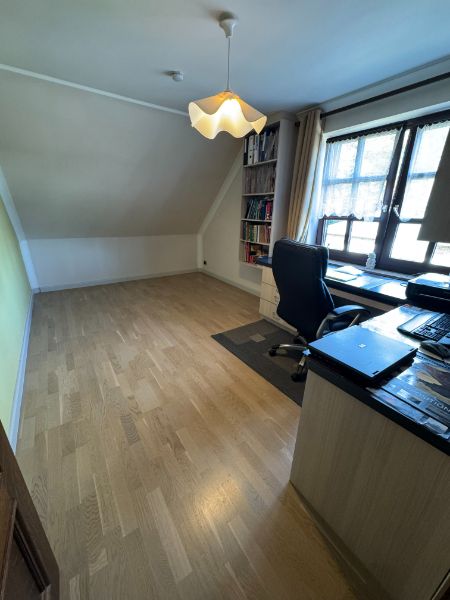 Mooie vrijstaande woning met garage, veranda en zonnepanelen foto 30
