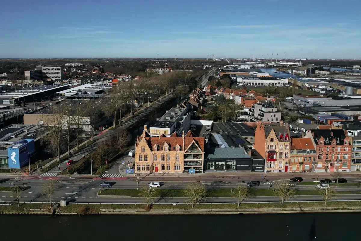 Sfeervol wonen te Brugge in een historisch gebouw foto 9