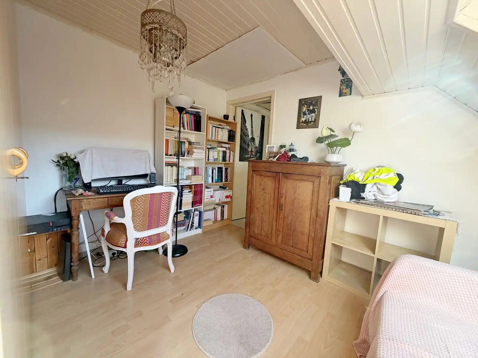 Sfeervolle woning, gelegen op korte afstand van het levendige centrum van Oostende! foto 14