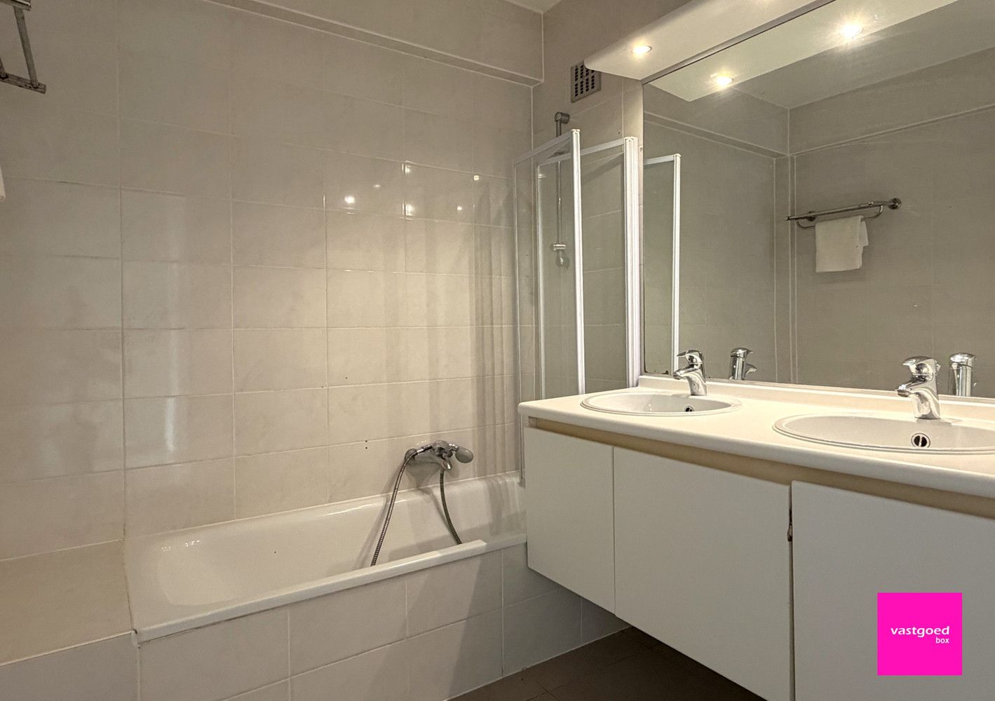 Mooi appartement met 2 slaapkamers, centrum Oostende foto 11