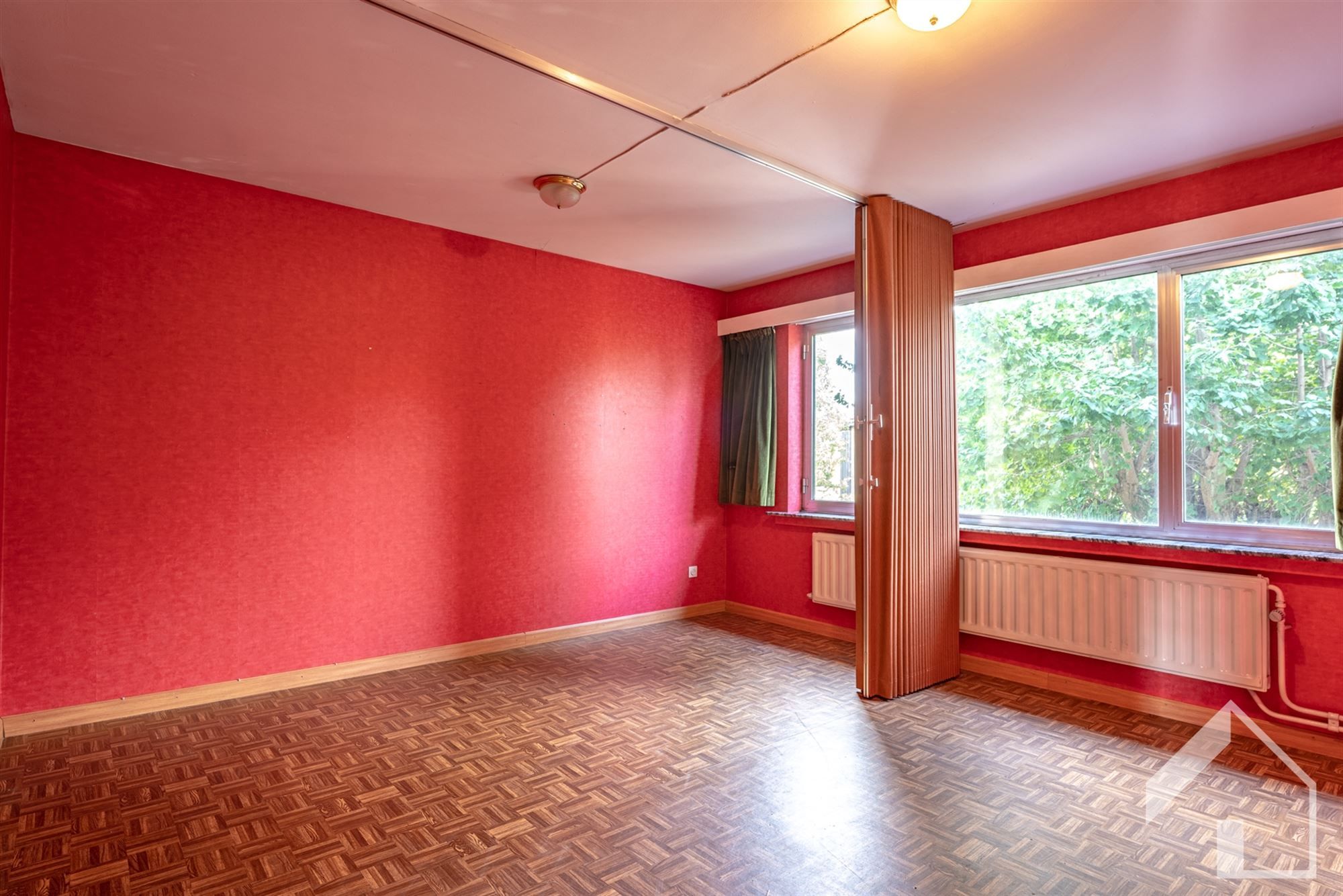 Ruime gezinswoning met veel potentieel foto 16