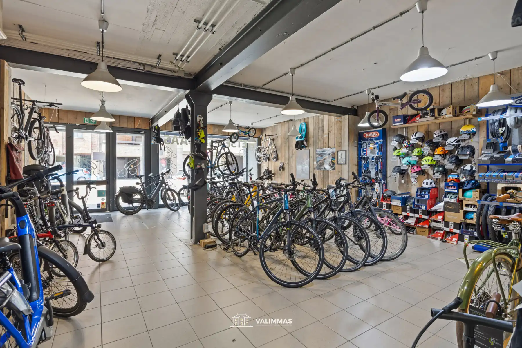 Gelijkvloerse handelsruimte (event. met duplex-appartement) foto 4