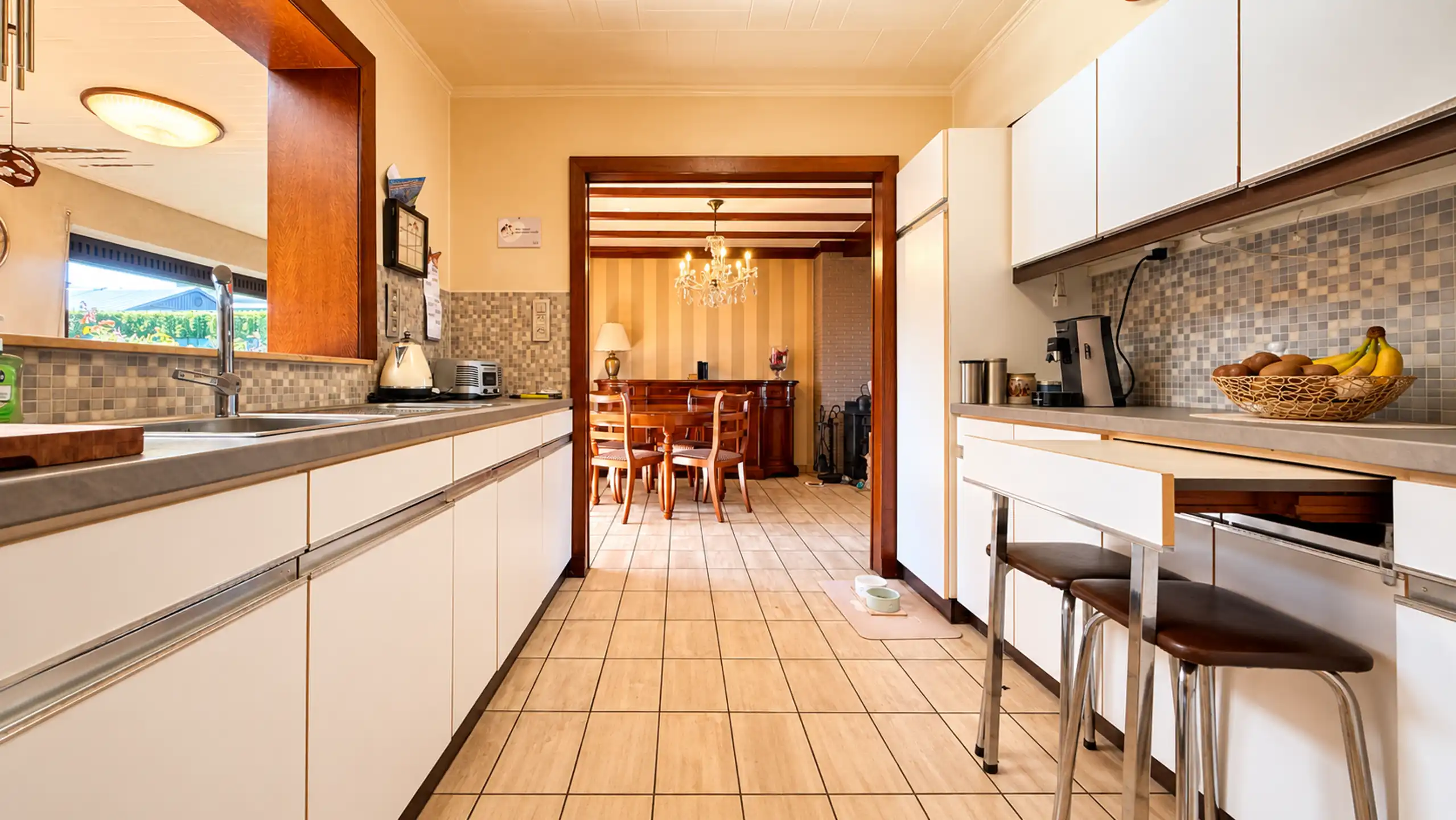 Goed onderhouden woning met 3slpk + garage in Heusden! foto 11