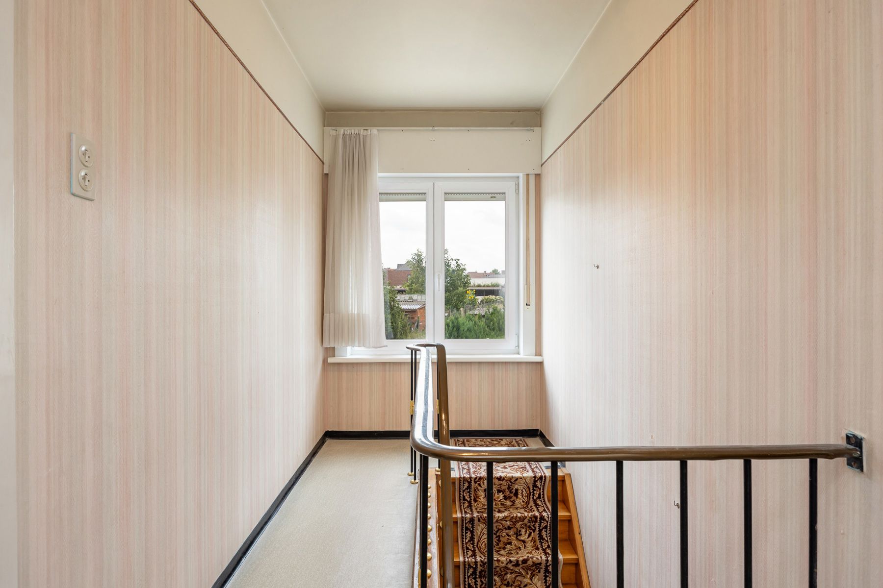 Op te frissen woning met grote tuin, landelijke ligging.  foto 15
