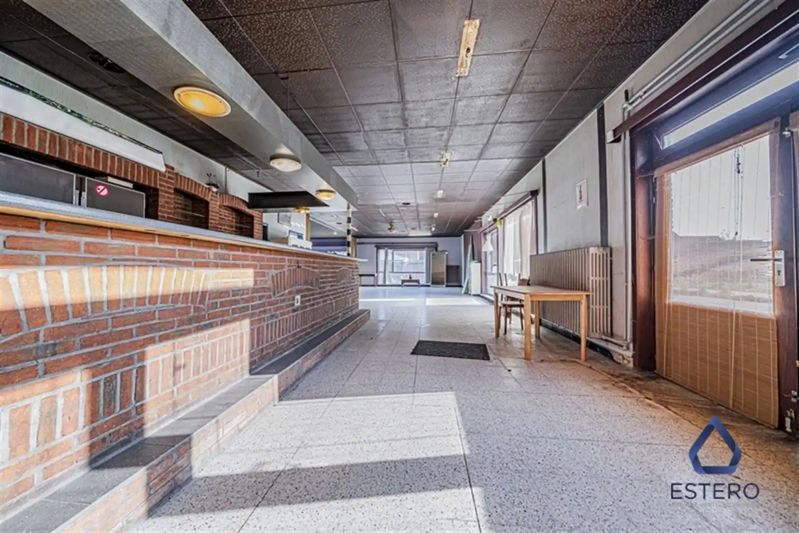 commerciële ruimte met appartement foto 17