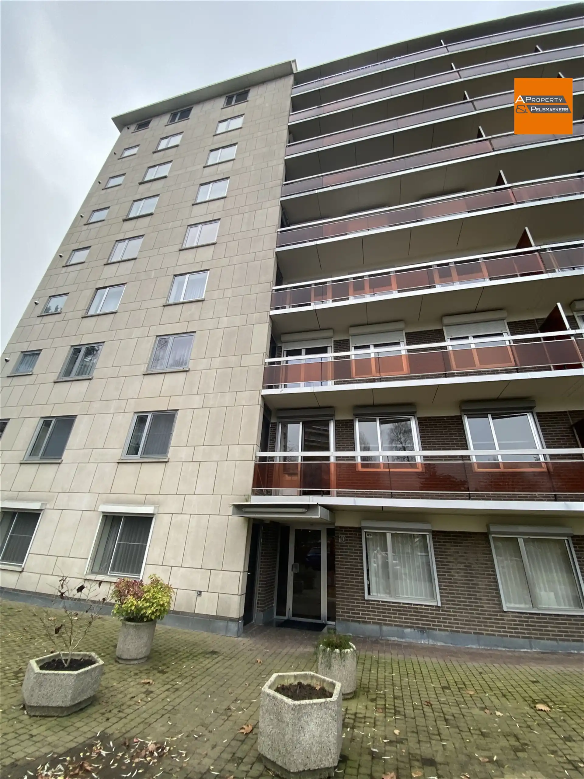 Appartement foto {{pictureIndex}}