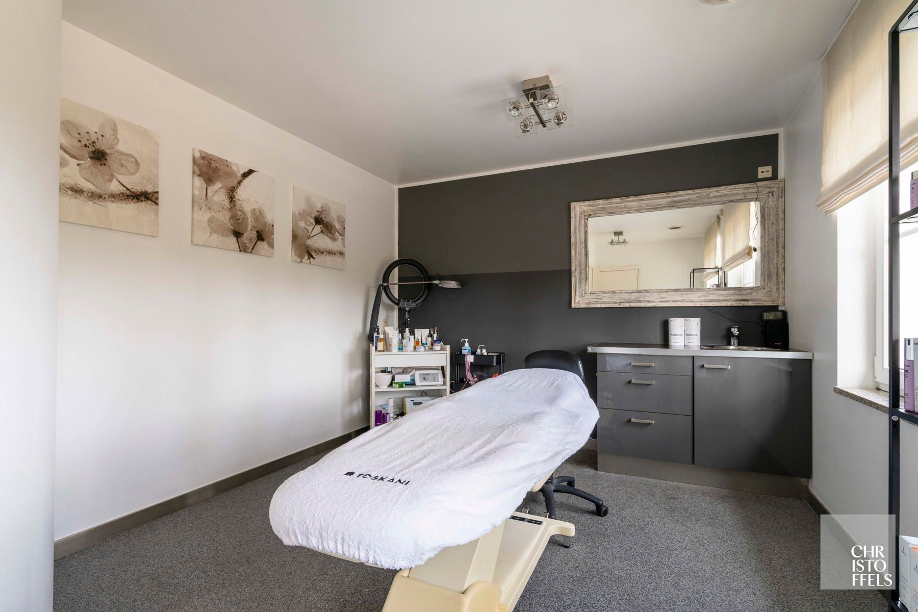 Tijdloze elegante villa met praktijkruimte (422 m²) op perceel van 1.672 m² foto 25