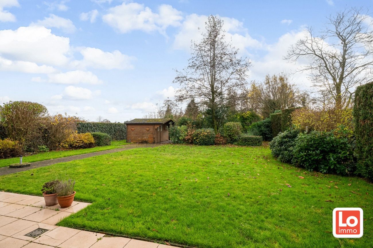 VERKOCHT!! Mooie en degelijke open bebouwing met inpandige garage op een heel rustige toplocatie vlakbij het centrum van Lochristi! foto 19