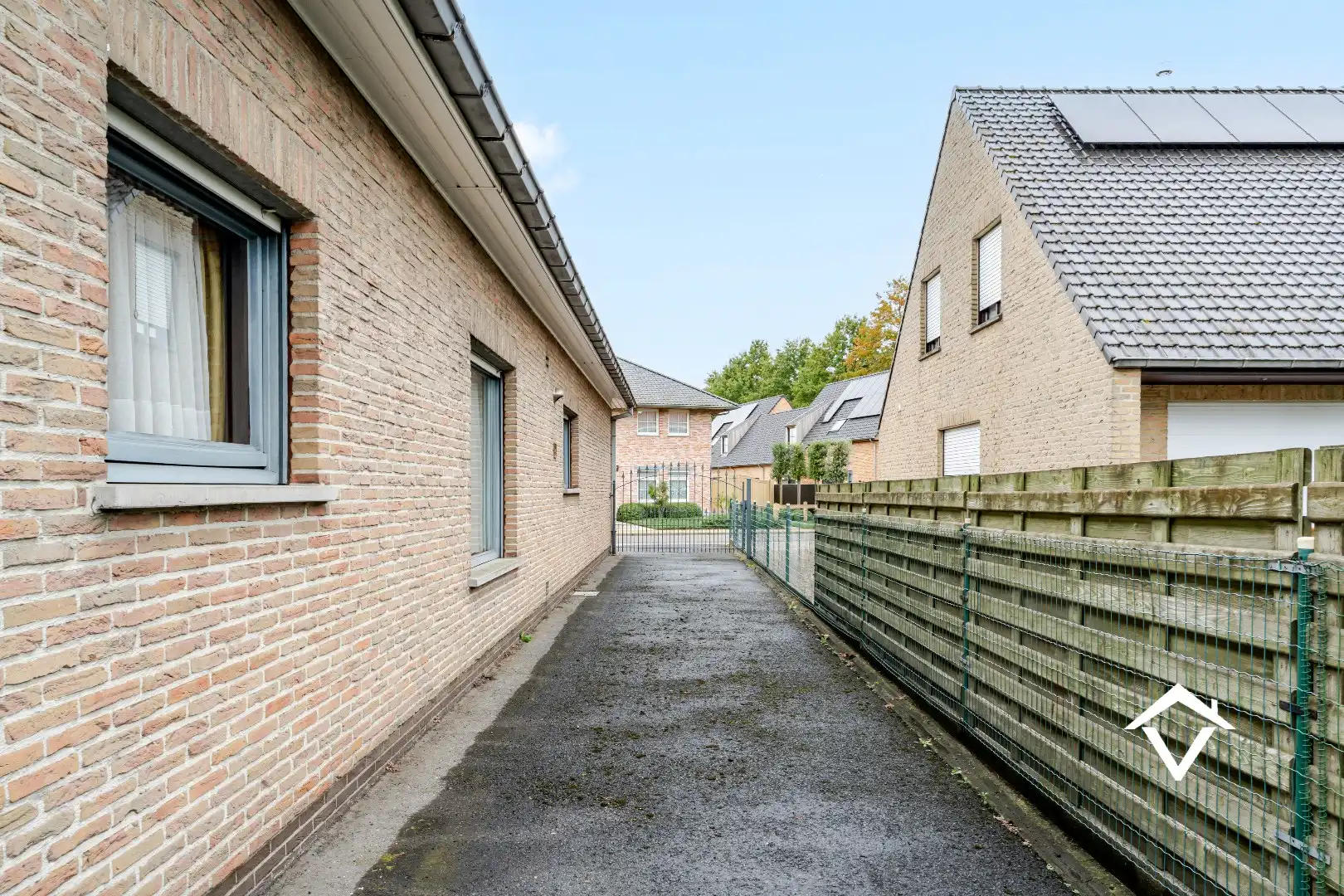 Alleenstaande woning met zuidgerichte tuin, garage en 4 slaapkamers te Ichtegem foto 23