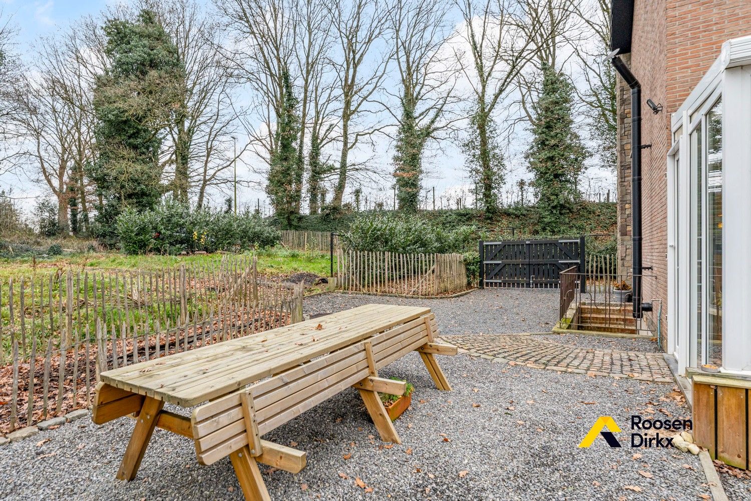 Instapklare volledig gerenoveerde vrijstaande gezinswoning met 3 slaapkamers op perceel van 617m² foto 31