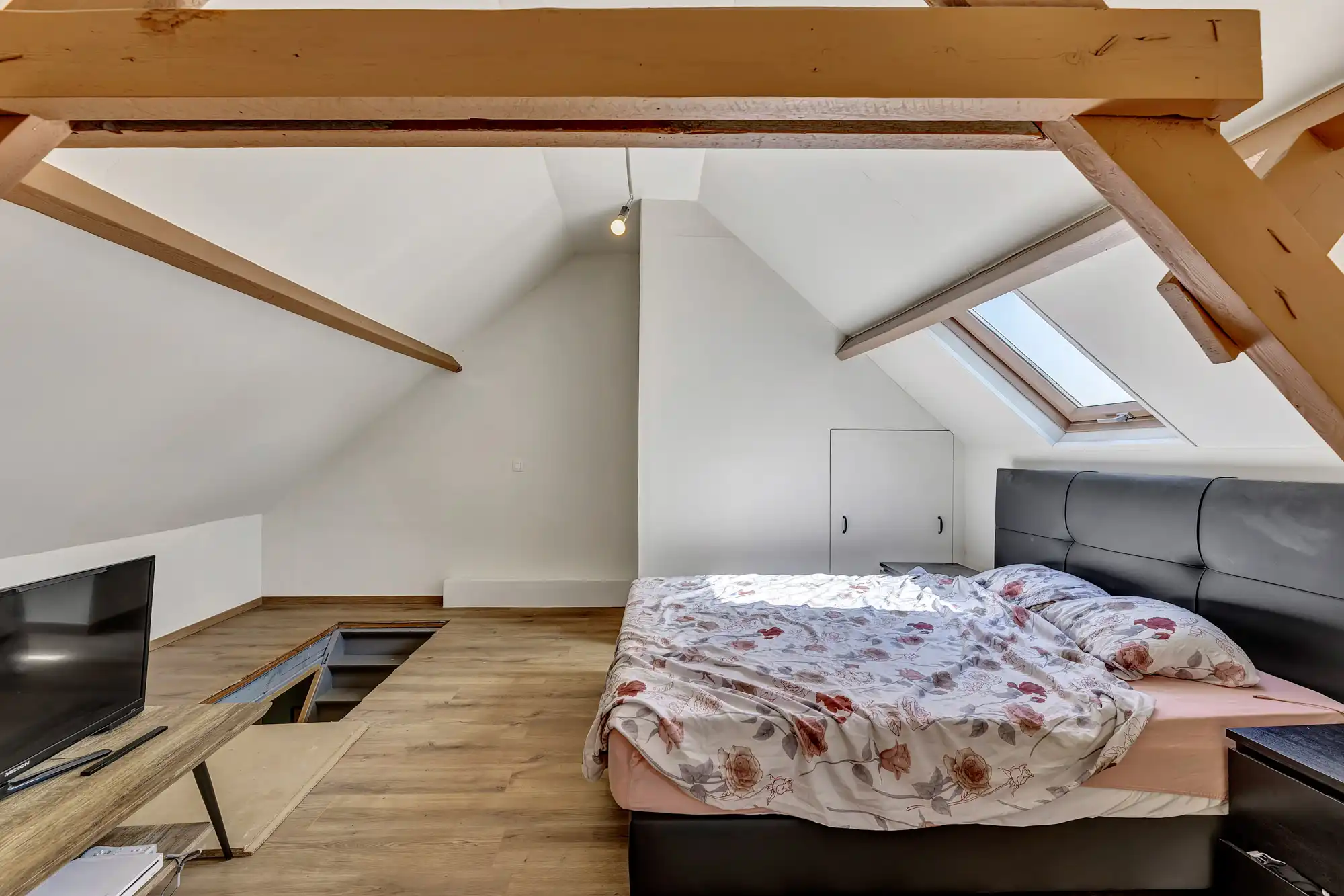 Charmante en lichtrijke woning met 3 slpk in het centrum foto 22