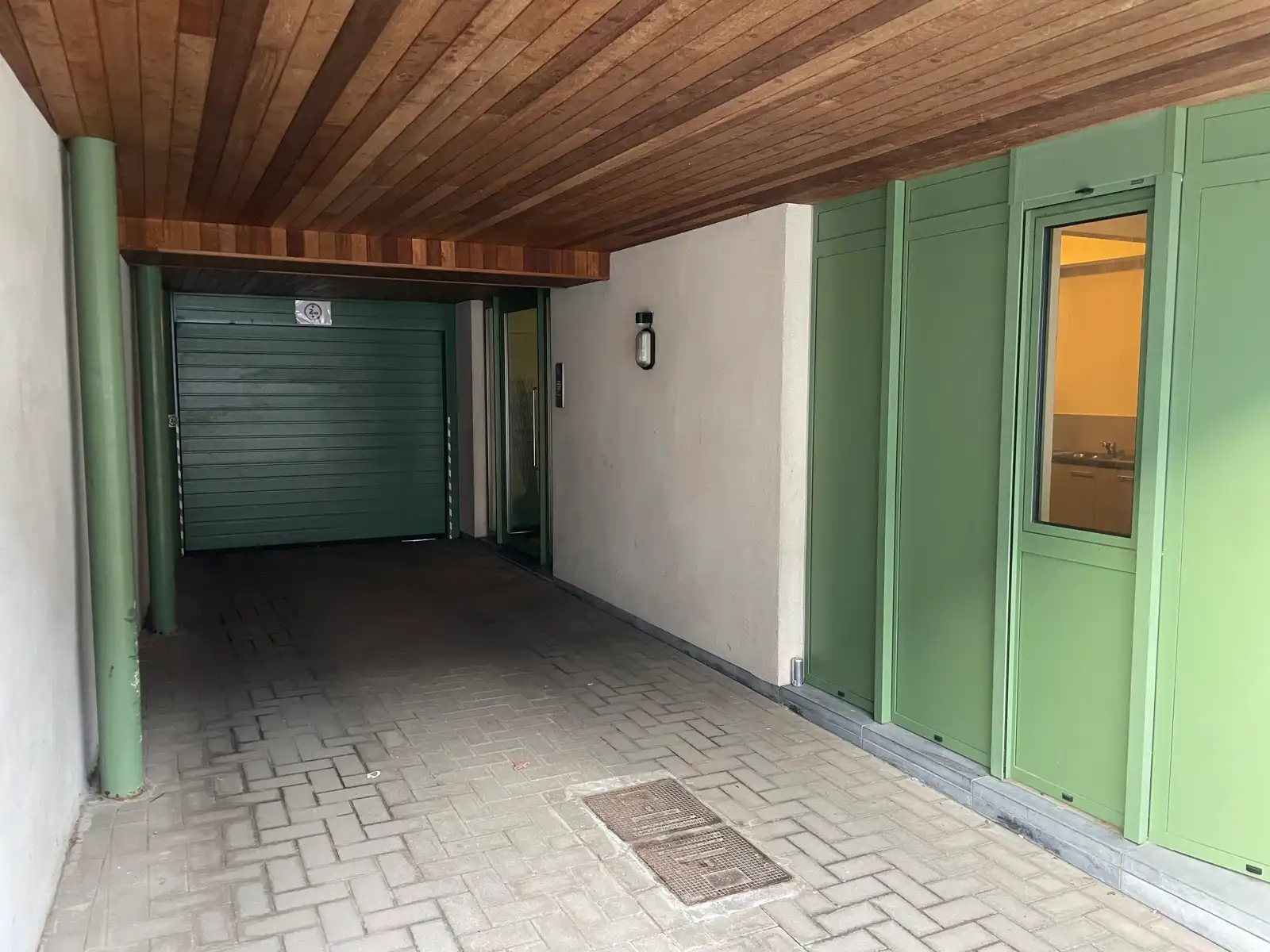 Leemans Immobiliën biedt u deze aangename gelijkvloerse studio aan, gelegen in het hart van het bruisende centrum van Asse. foto 16