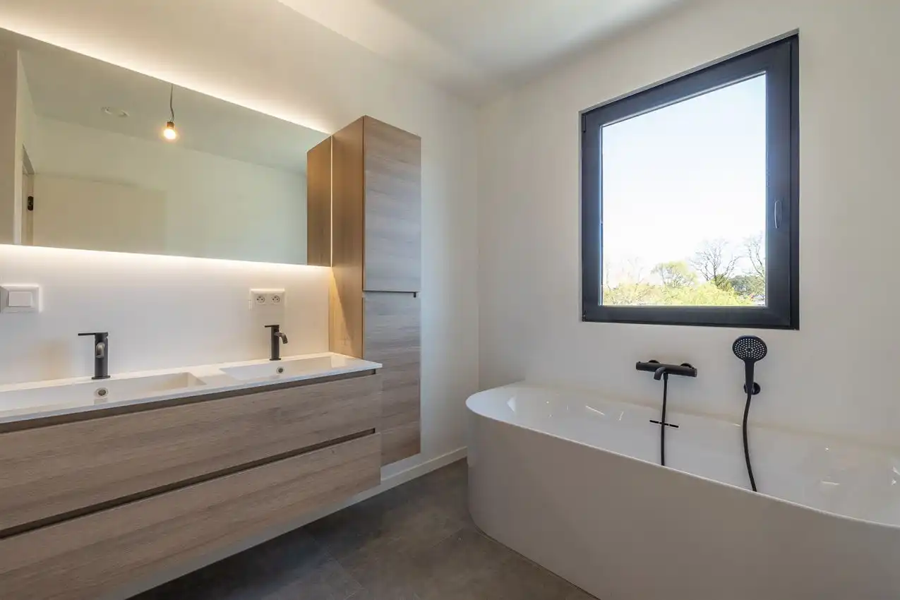 Instapklare nieuwbouwwoning met 3 slk foto 19