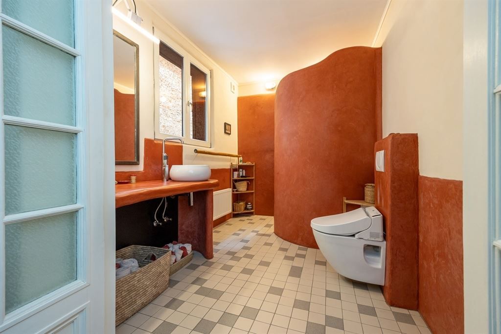 Uitzonderlijke burgerwoning op centrale locatie foto 10