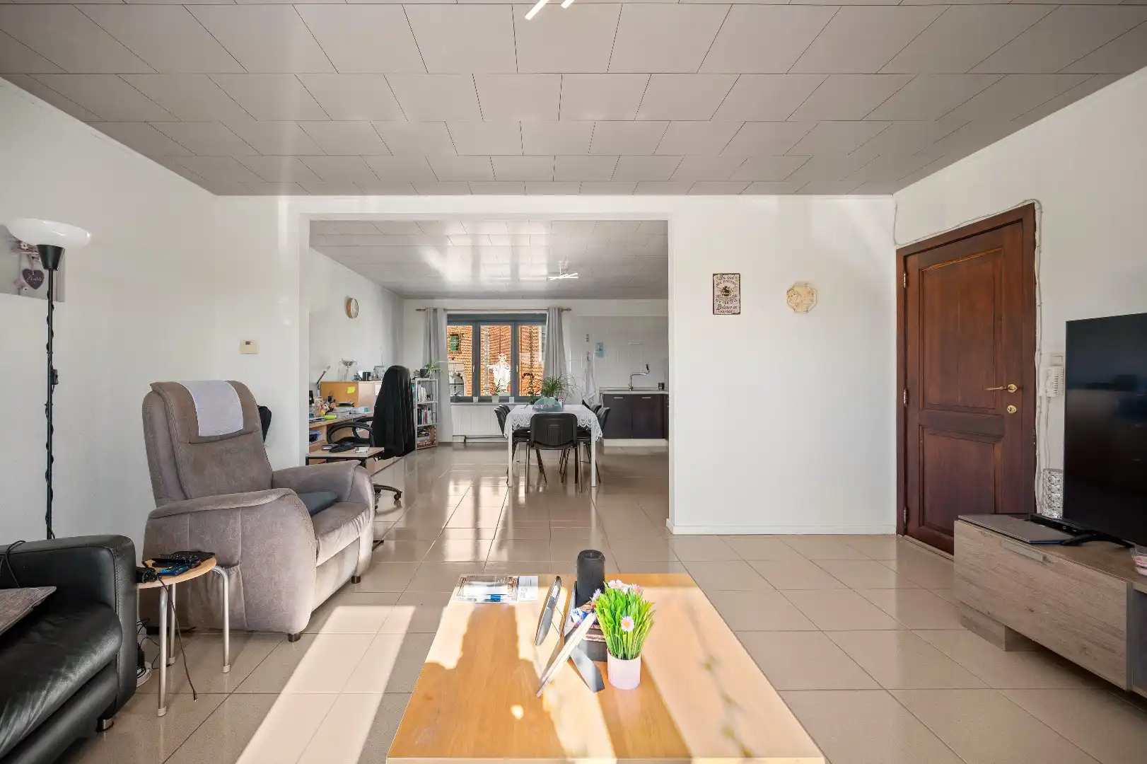 Instapklaar appartement + ruime casco woonst met tuinzicht foto 10