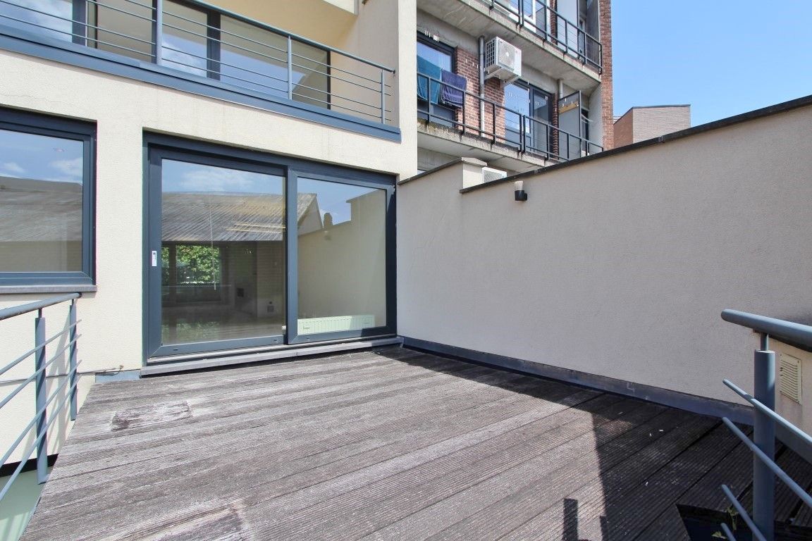 Ruim duplex appartement te huur in het centrum van Sint-Truiden foto 14