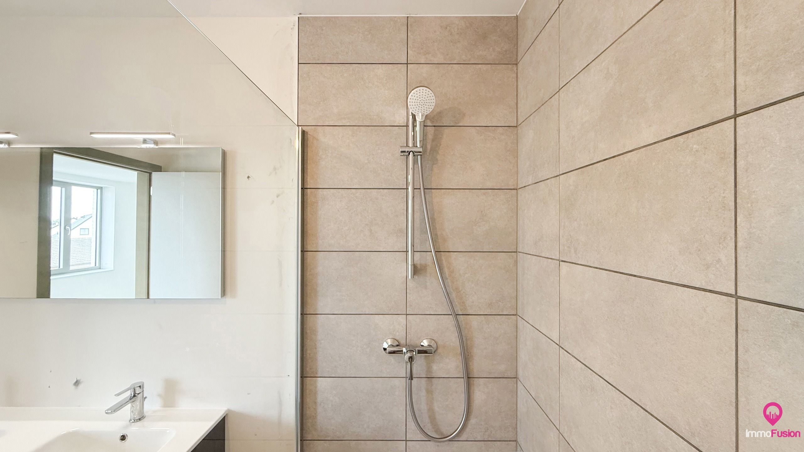 Prachtig penthouse met 1 slaapkamer en fenomenaal uitzicht!  foto 13