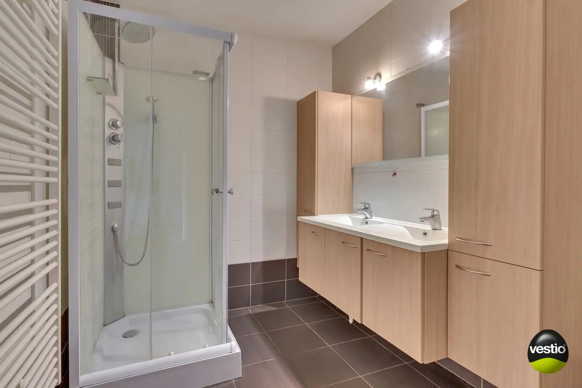 RUIM APPARTEMENT OP RUSTIGE LOCATIE AAN CENTRUM MAASEIK foto 19