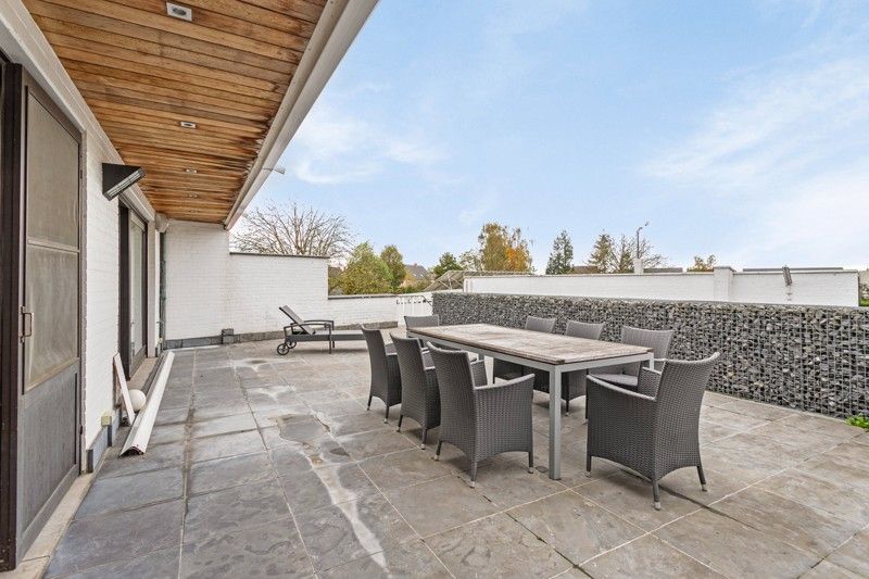 Op en top gerenoveerde bel-etage woning mét magazijn TE KOOP nabij hartje Wakken! foto 9