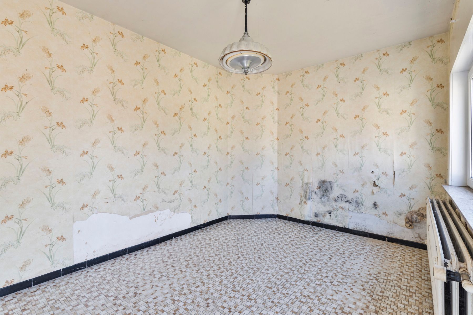 Ruime woning met 5 slaapkamers en grote tuin foto 18