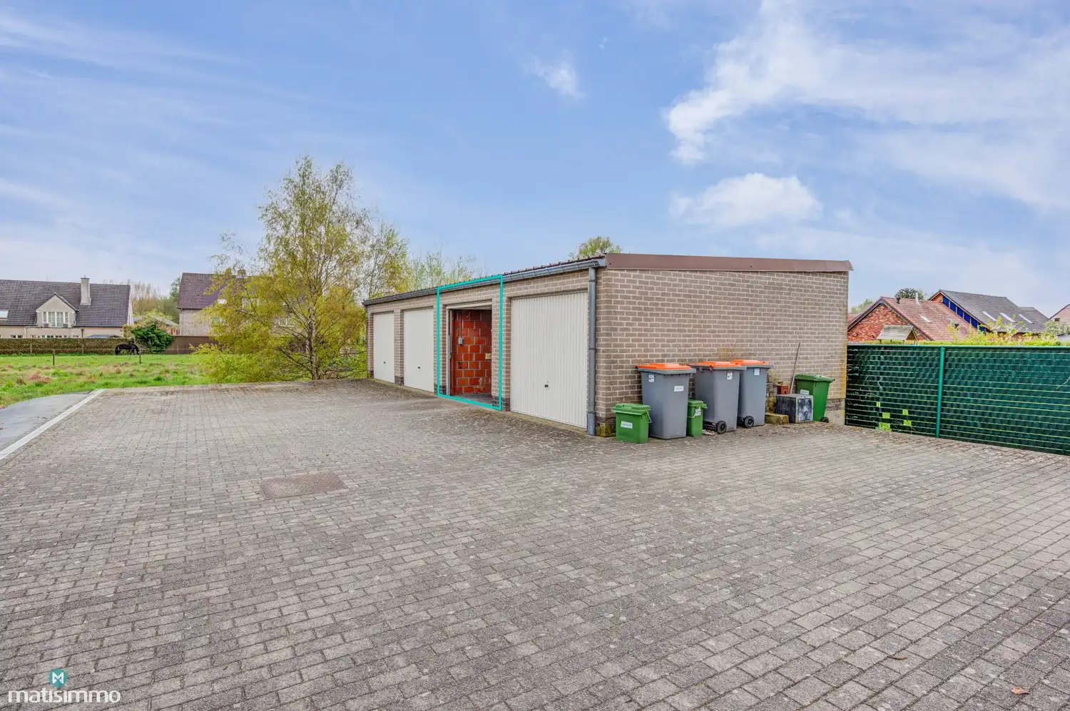 DUPLEXAPPARTEMENT MET AUTOSTAANPLAATS, GARAGEBOX EN KELDERBERGING NABIJ CENTRUM BILZEN foto 25