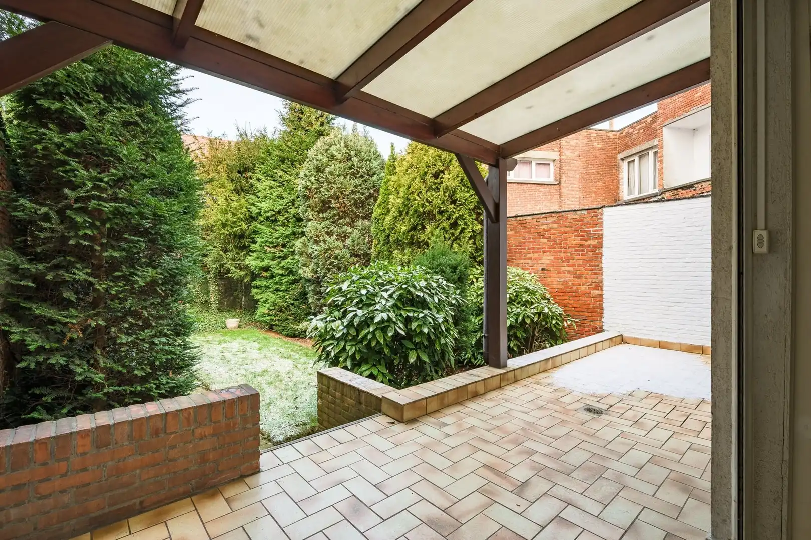 🏡 Charmante te renoveren woning met tuin in het historisch centrum van Merksem foto 13