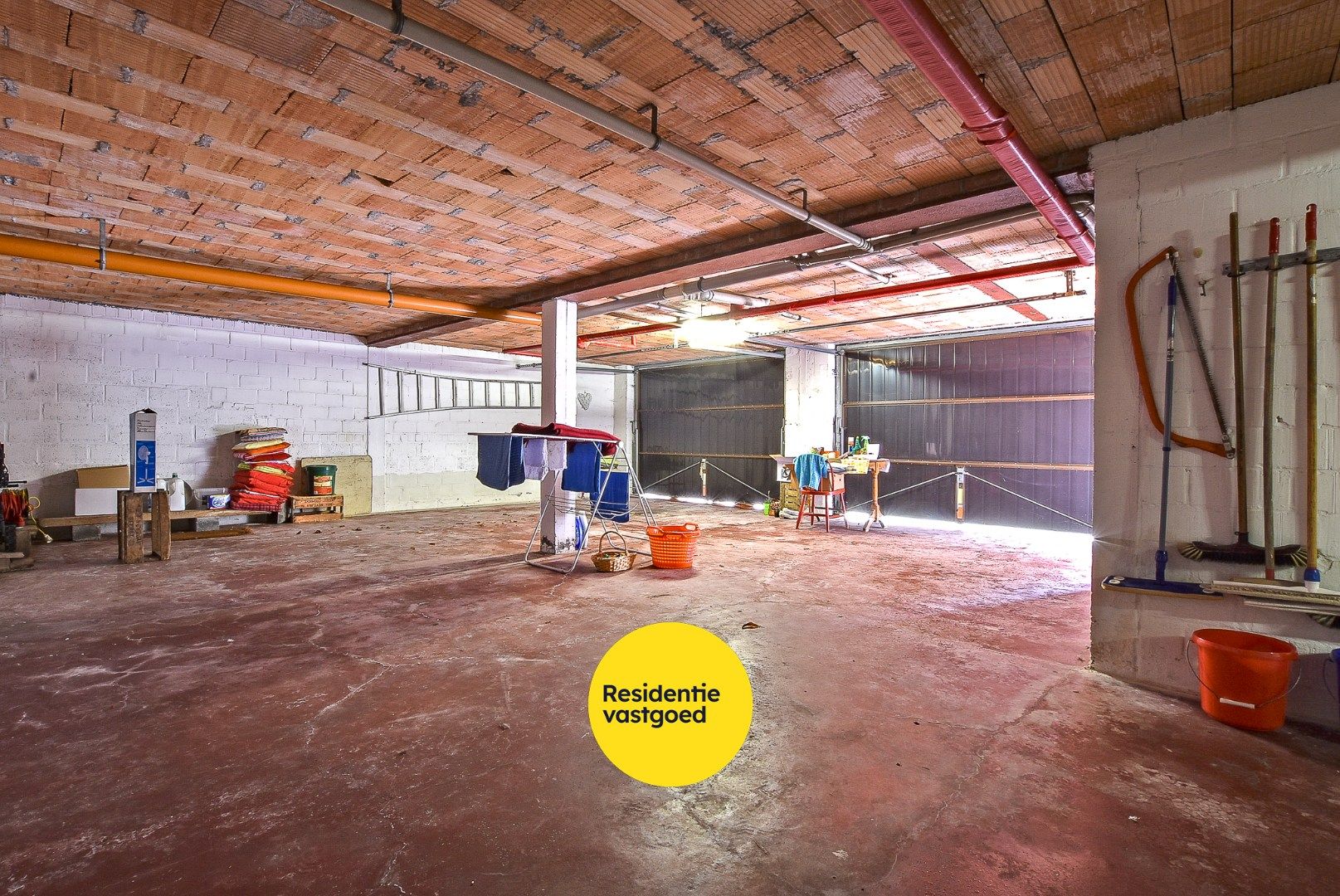 Ruime alleenstaande woning met grote tuin nabij centrum Diksmuide op 1681 m². foto 15