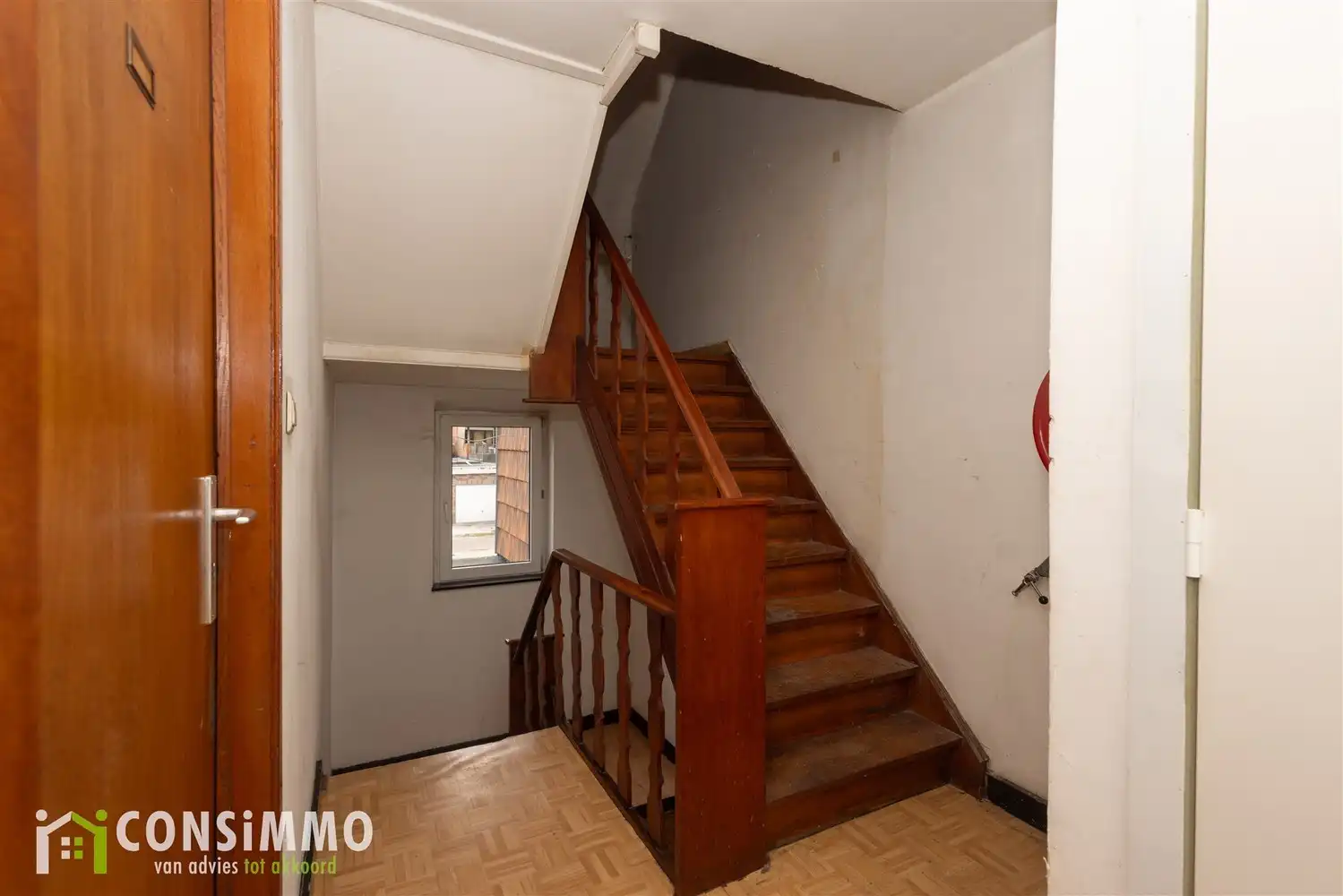 Rendementsvastgoed met 6 verhuurde kamers in Genk foto 11