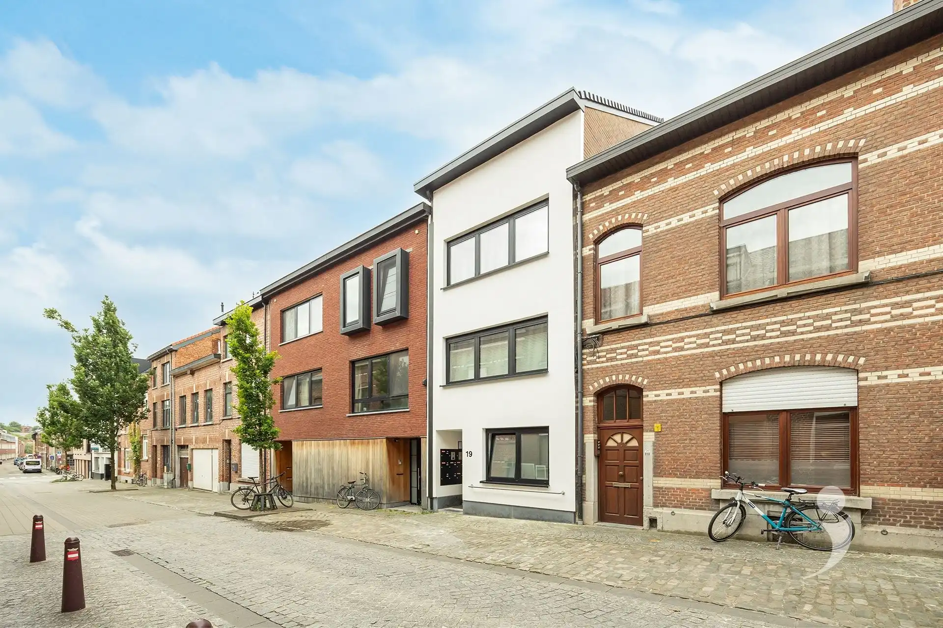 olledig gerenoveerde en bemeubelde studio in Leuven foto 12