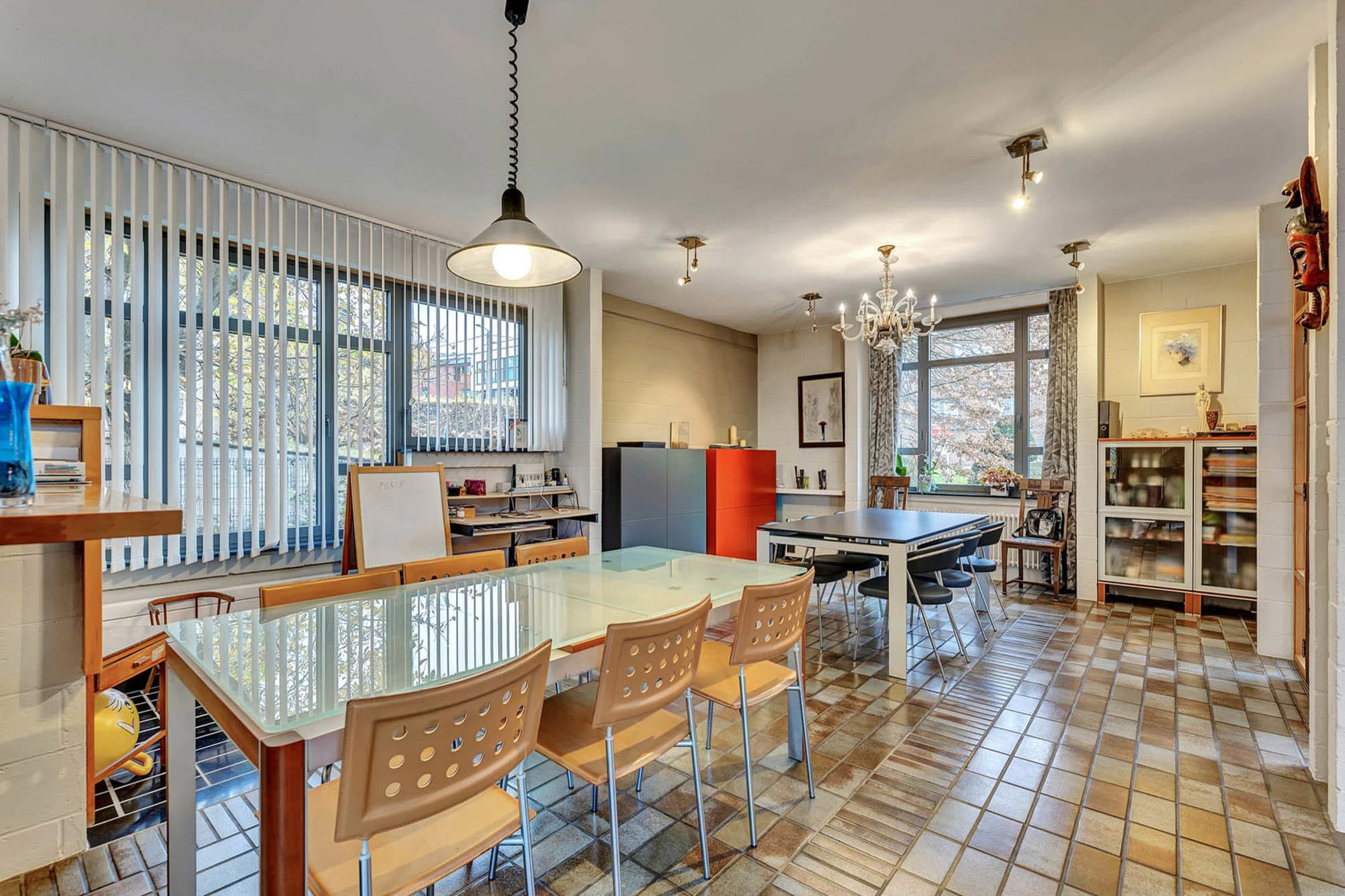 Architecturale woning met 4 slaapkamers, tuin en garage! foto 8