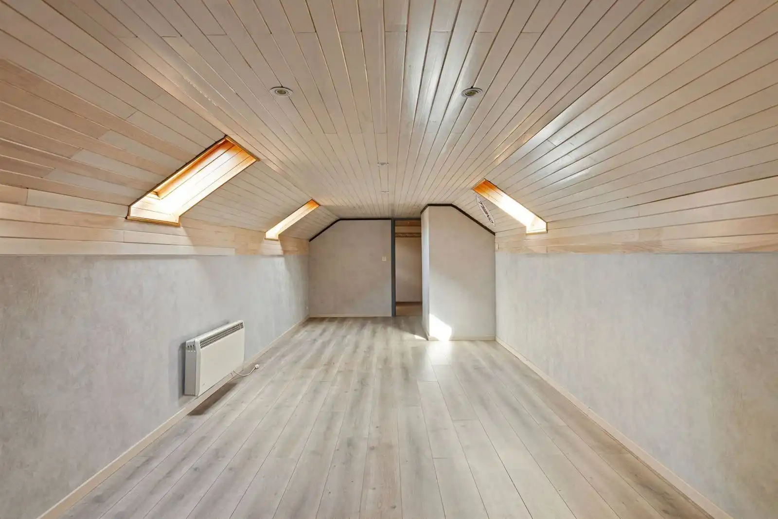 Woning met 3 slaapkamers en bureau te Alsemberg foto 18