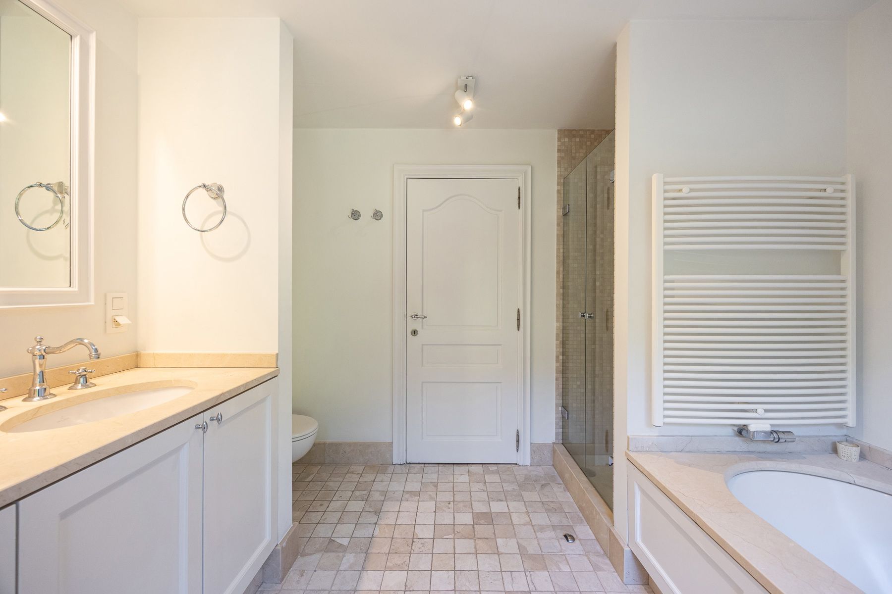 Stijlvolle cottage villa met 5 slpks en polyvalente ruimte foto 18