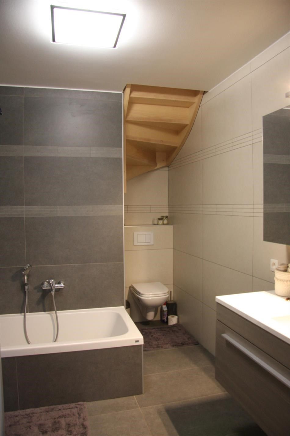 Mooi afgewerkt, ruim duplex-appartement (3 slks) met groot terras te Lierde foto 16