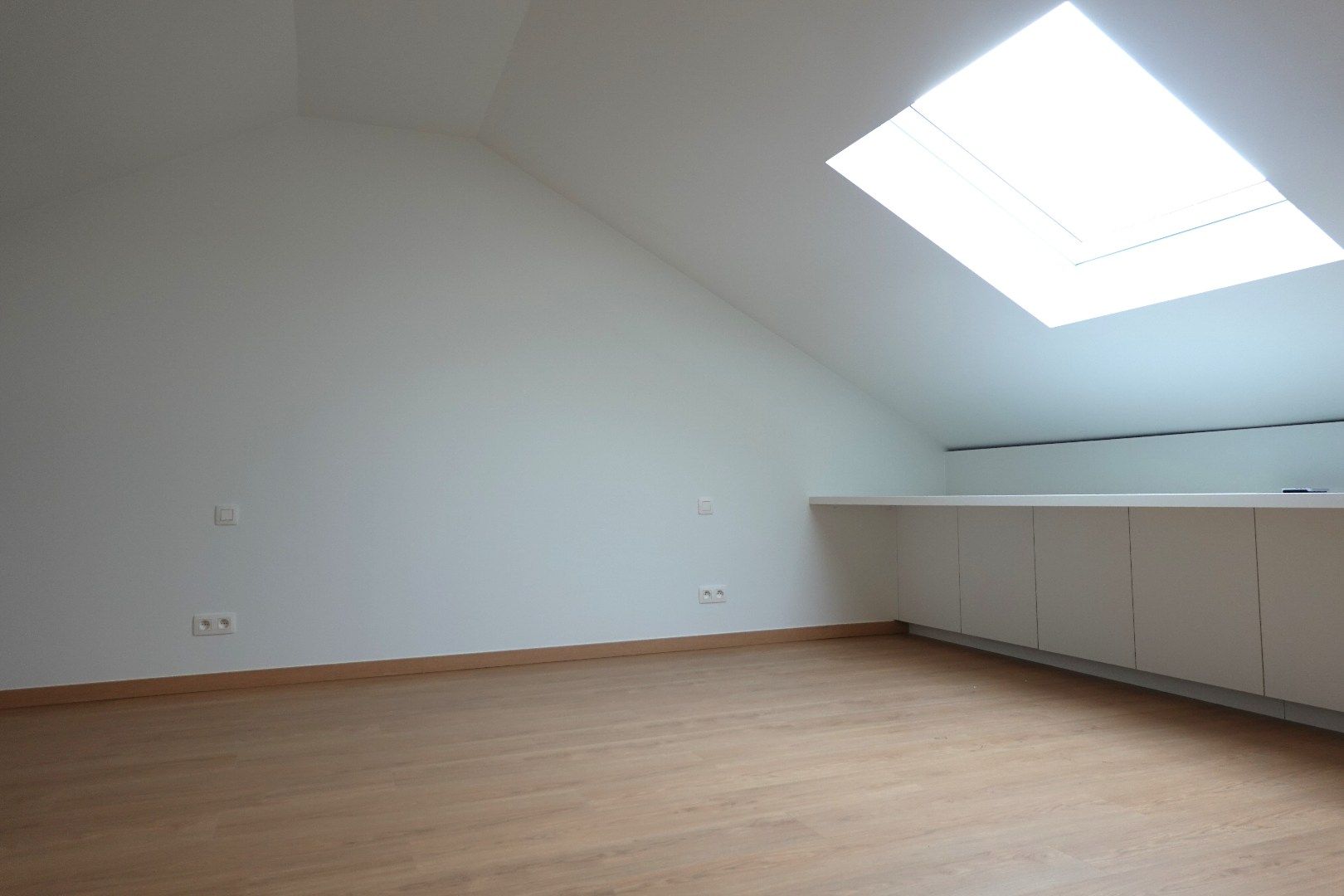 Uniek 3-slaapkamerappartement in het voormalige gemeentehuis van Vleteren foto 11