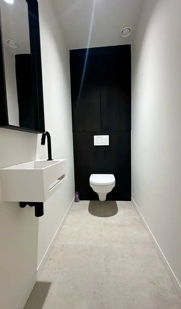 Stijlvol handelspand te huur langs Kortrijksesteenweg in Sint-Martens-Latem foto 14