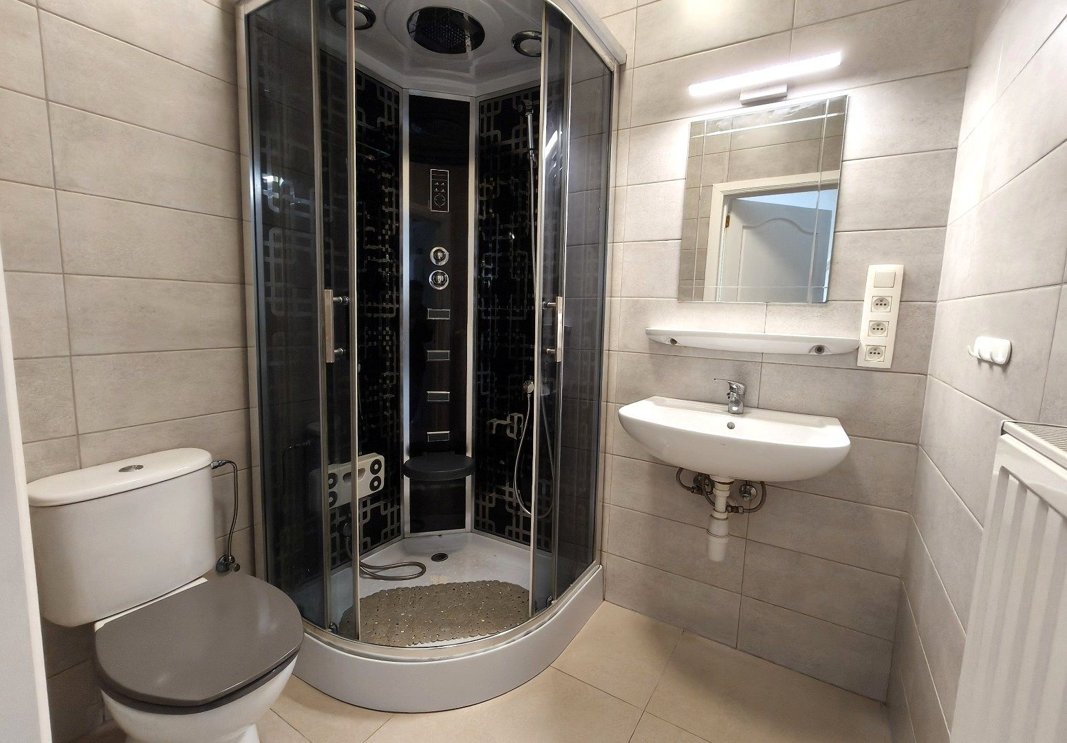 GEZELLIGE WONING MET KOER foto 6