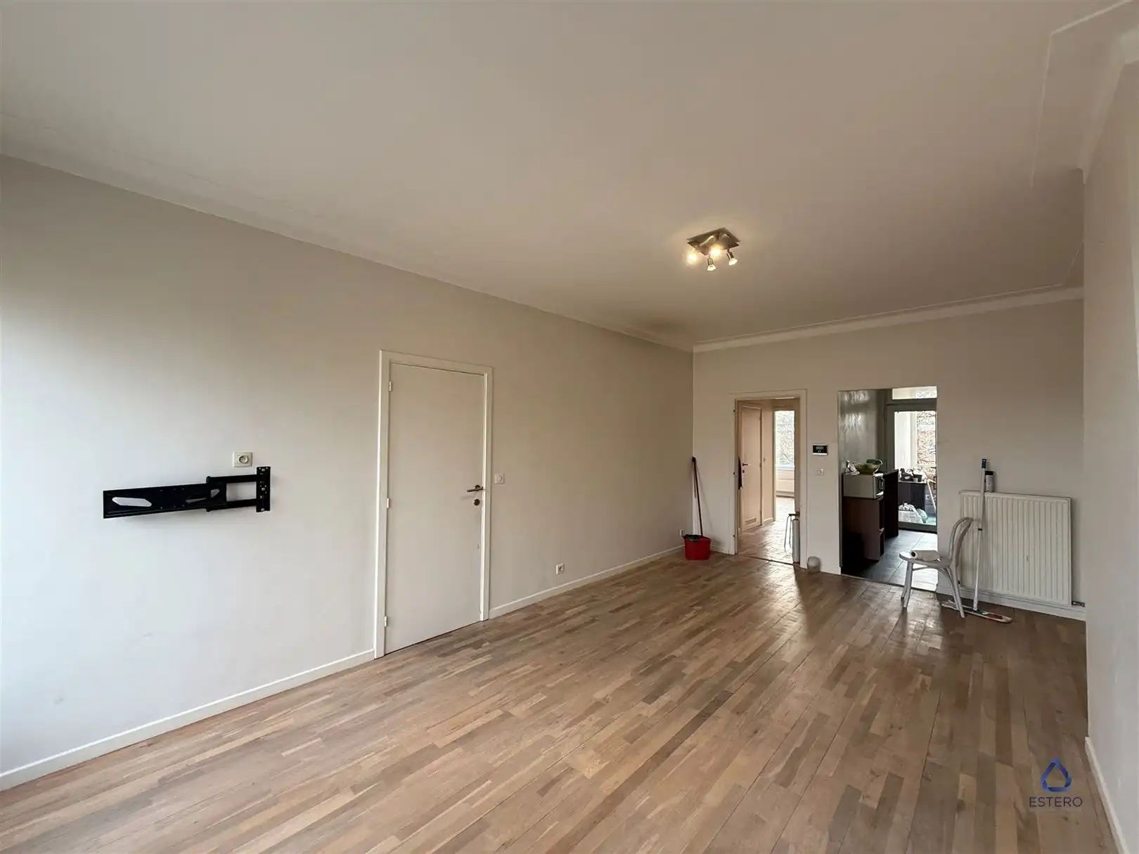 Lichtrijk 2-slaapkamerappartement te Wilrijk foto 7