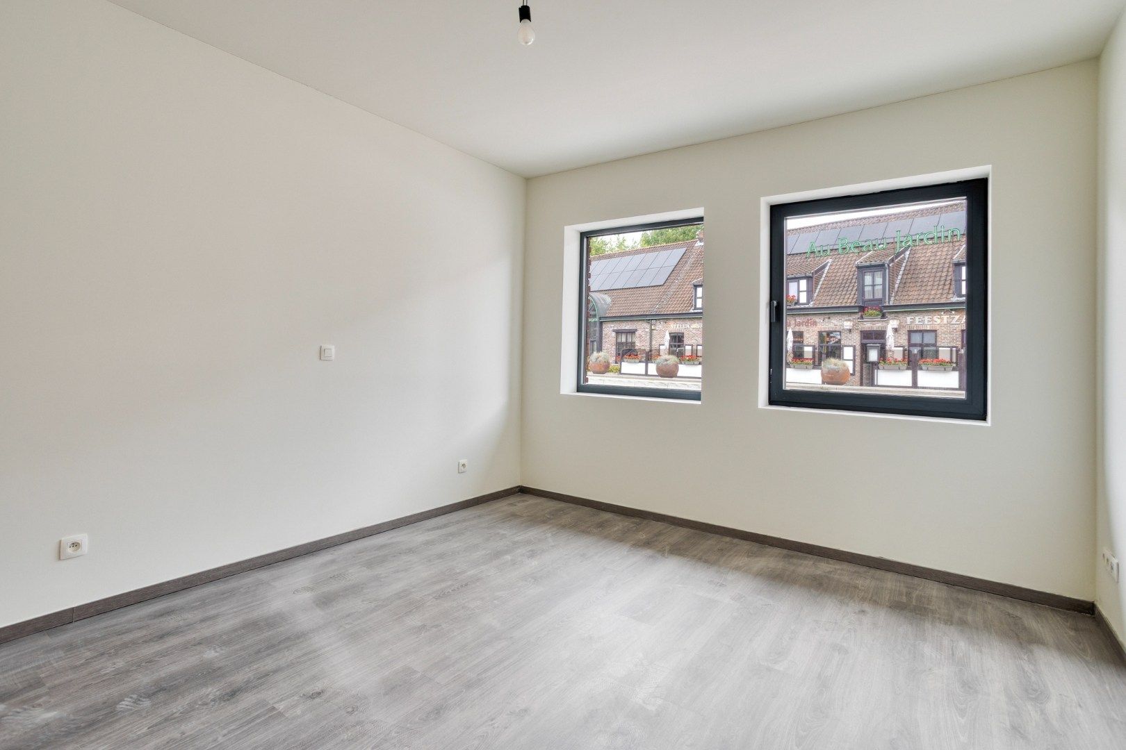 Prachtig nieuwbouwappartement in centrum Rekkem! foto 9