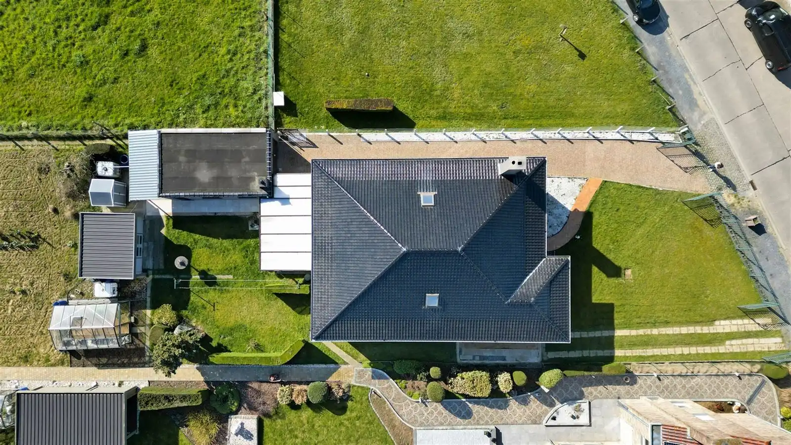 villa bungalow met tuin en aparte garage op +/- 10are foto 27